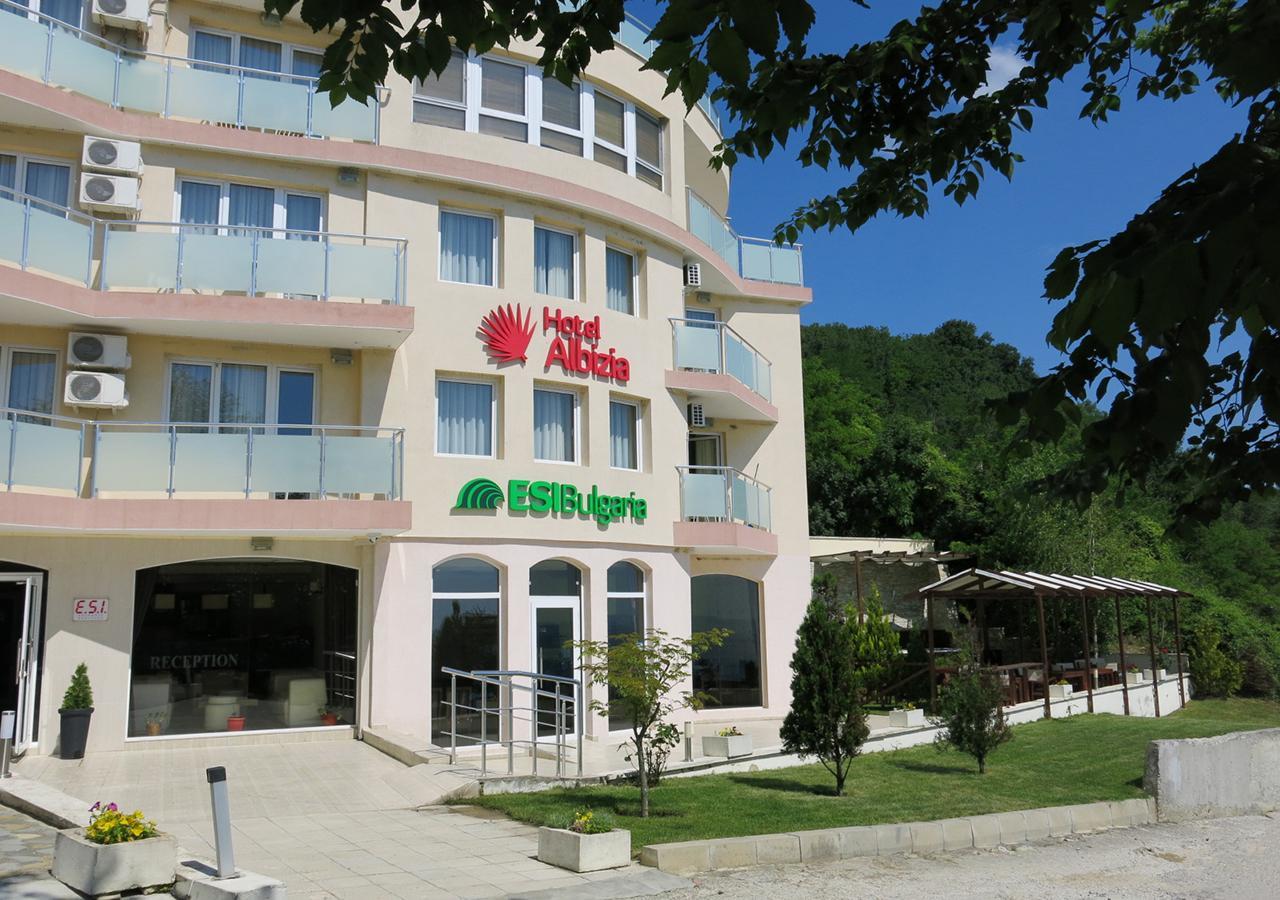 Albizia Beach Hotel Varna Exterior foto